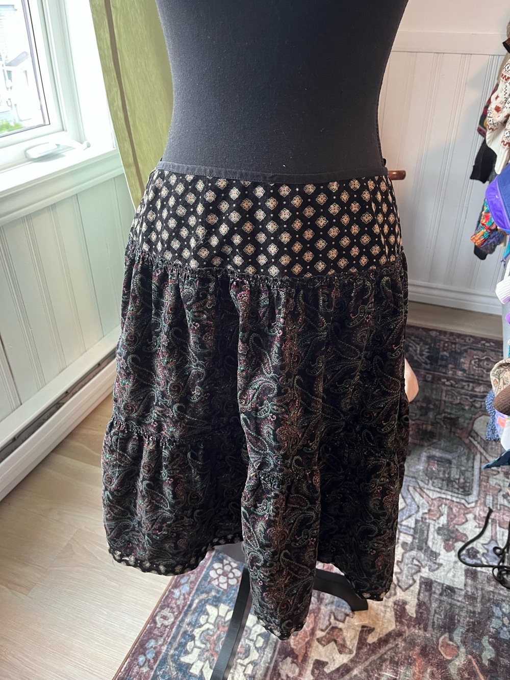 Jackpot Y2K Vintage Corduroy Black Patterned Tiered Skirt L 31”W